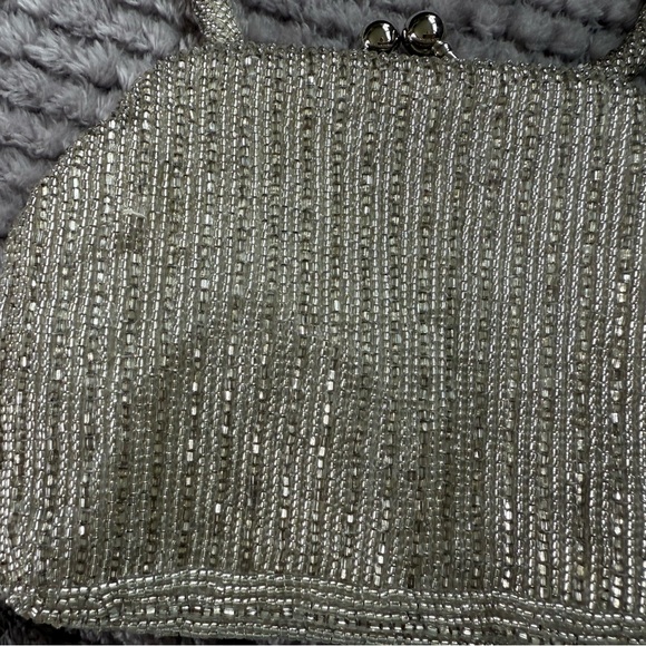 Elegant Silver Beaded Women's Bag - Picture 3 of 5